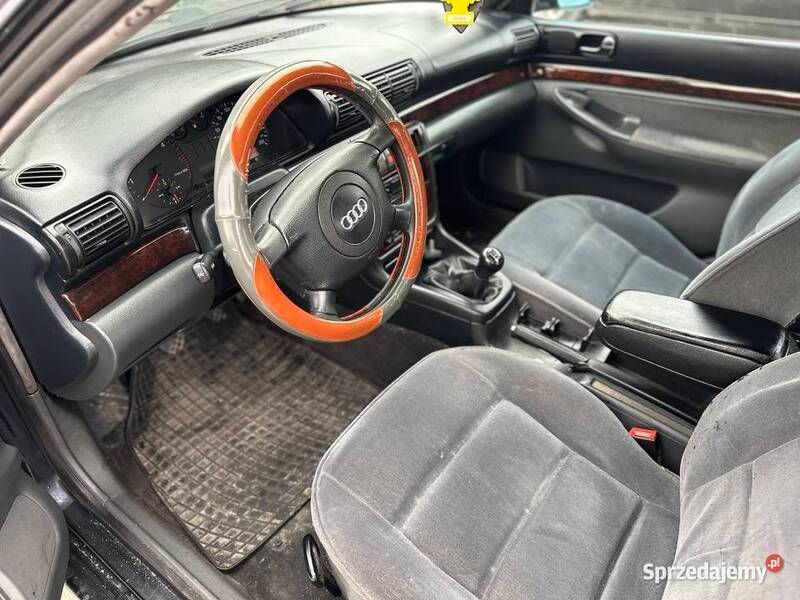 Używany Audi A4 1998 Granatowy Sedan/Limuzyna