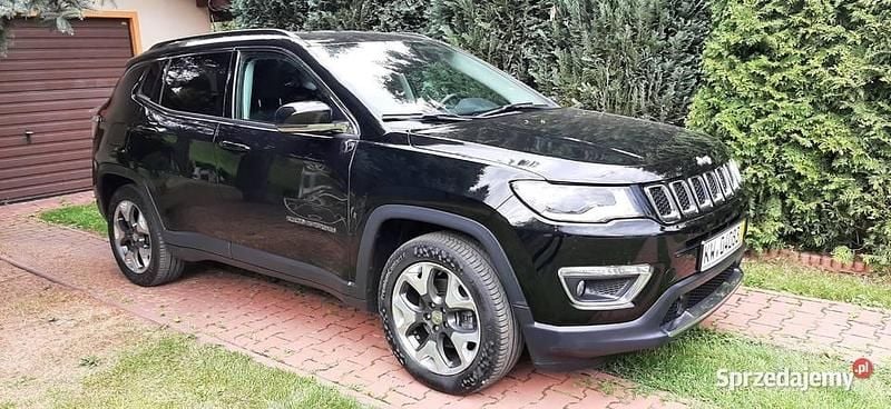 Używany Jeep Compass Limited 2018 Czarny SUV