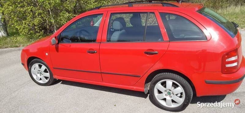 Czerwony Używany 2004 Skoda Fabia Kombi | 5900 zł (Uczciwa cena) - Obraz 1/4