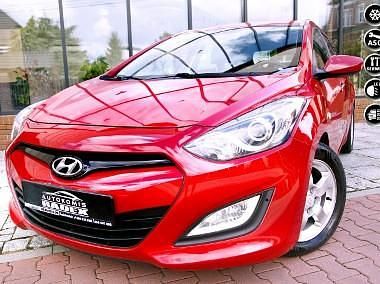 Czerwony Używany 2013 Hyundai i30 Kombi | 28 900 zł (Uczciwa cena) - Obraz 1/4