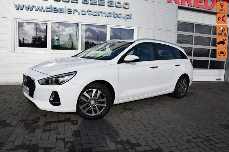 Biały Używany 2017 Hyundai i30 Turbo Kombi | 37 900 zł (Super Cena) - Obraz 1/4