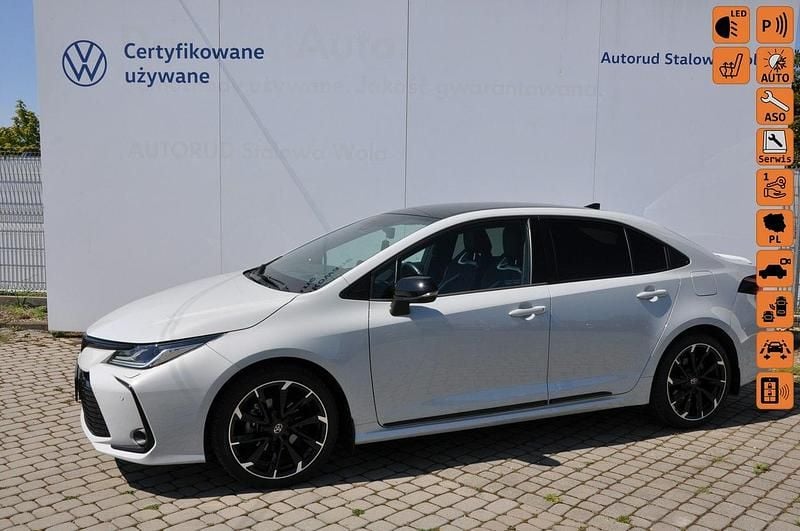 Biały Używany 2020 Toyota Corolla Sport Sedan/Limuzyna | 78 900 zł (Uczciwa cena) - Obraz 1/4
