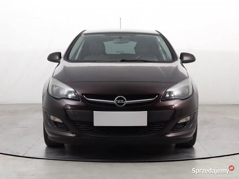 Brązowy Używany 2014 Opel Astra Hatchback | 24 999 zł (Uczciwa cena) - Obraz 1/4