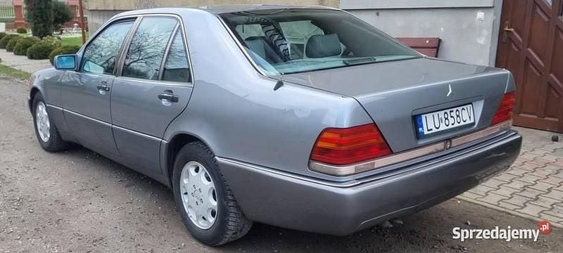 Szary Używany 1991 Mercedes E300 Sedan/Limuzyna | 21 001 zł - Obraz 1/2