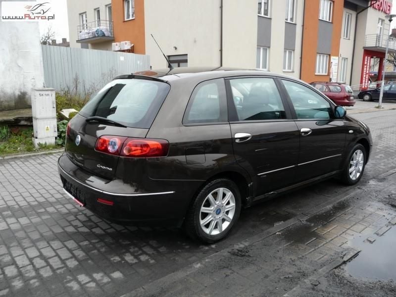 Używany Fiat Croma 120 KM (88 kW) 2007 Szary Sedan/Limuzyna