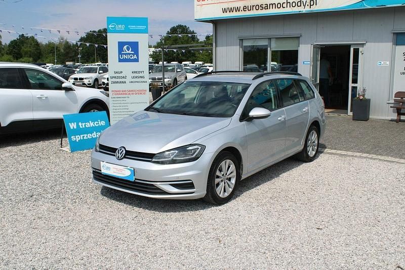 Srebrny (metalik) Używany 2019 VW Golf VII Kombi | 42 195 zł (Dobra cena) - Obraz 1/3
