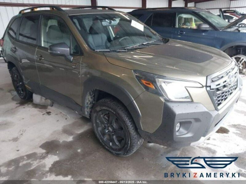 Zielony Używany 2024 Subaru Forester SUV | 79 100 zł - Obraz 1/3