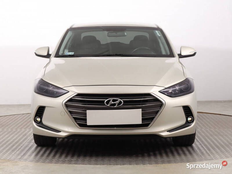 Beżowy Używany 2016 Hyundai Elantra Sedan/Limuzyna | 54 999 zł (Dobra cena) - Obraz 1/4