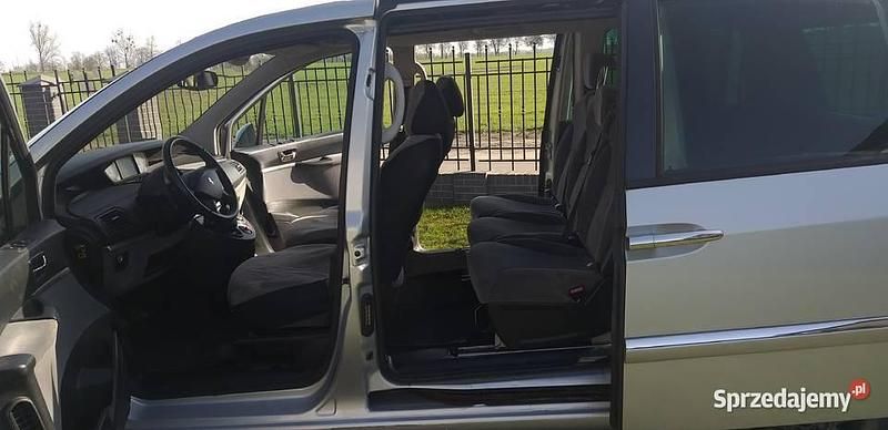 Srebrny Używany 2008 Peugeot 807 Minivan | 11 000 zł - Obraz 1/4