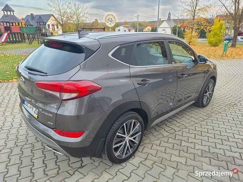 Używany Hyundai Tucson Passion Plus 2018 Brązowy SUV