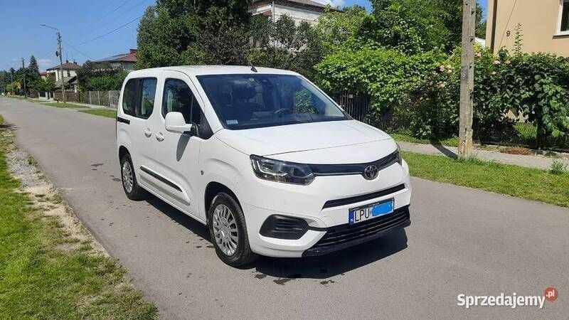 Używany 2021 Toyota Proace Verso City Kombi | 72 000 zł (Drogi) - Obraz 1/4