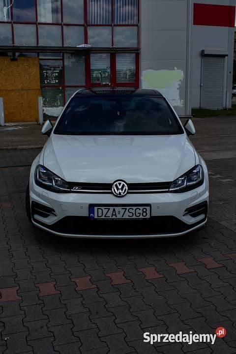 Biały Używany 2018 VW Golf VII R-line Sedan/Limuzyna | 65 000 zł (Dość drogi) - Obraz 1/4