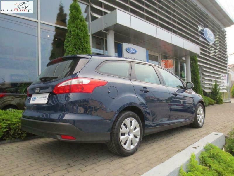 Używany Ford Focus 95 KM (69 kW) 2011 Niebieski ciemny Sedan/Limuzyna