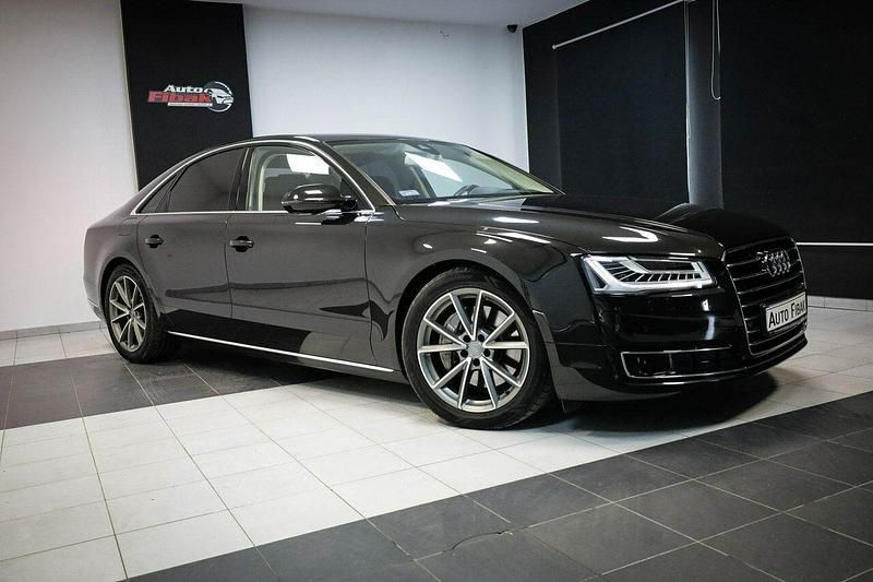 Używany Audi A8 Design 259 KM (190 kW) 2016 Czarny Sedan/Limuzyna