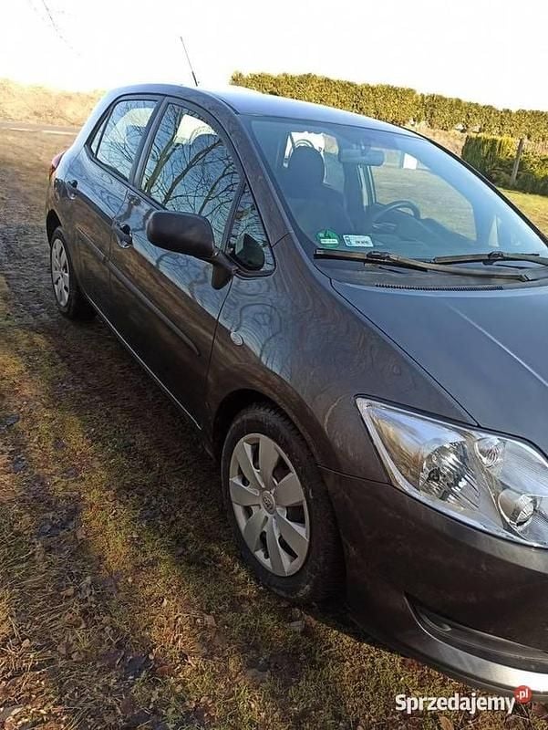 Używany Toyota Auris 90 KM (66 kW) 2007 Grafitowy Hatchback