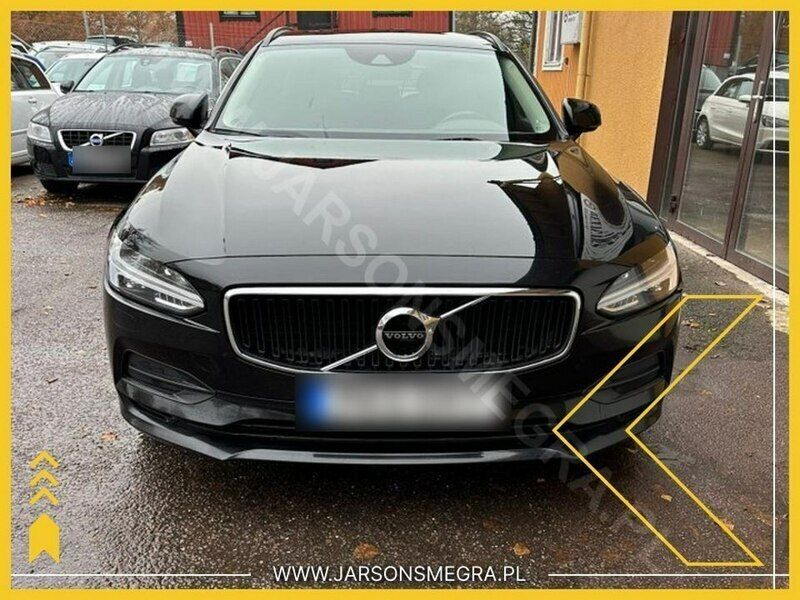 Używany Volvo V90 150 KM (110 kW) 2018 Czarny Kombi