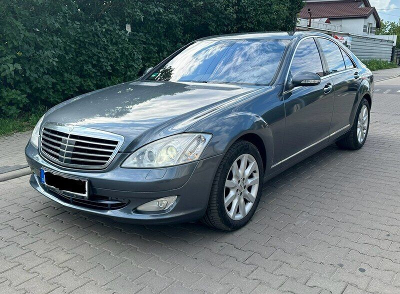 Używany Mercedes S500 388 KM (285 kW) 2006 Szary Sedan/Limuzyna