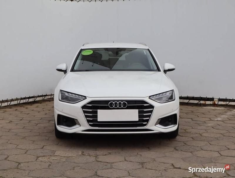 Biały Używany 2022 Audi A4 Kombi | 92 999 zł (Uczciwa cena) - Obraz 1/4