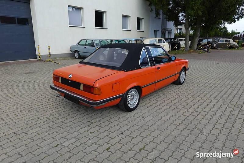 Używany BMW 320 1981 Czerwony Kabriolet