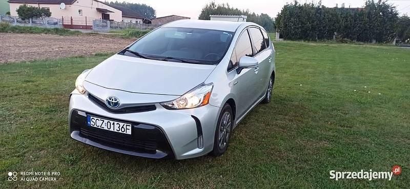 Srebrny Używany 2017 Toyota Prius+ Plus Minivan | 65 000 zł - Obraz 1/4