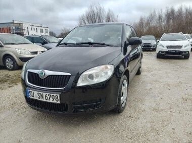 Czarny Używany 2009 Skoda Fabia Hatchback | 12 900 zł (Dość drogi) - Obraz 1/4