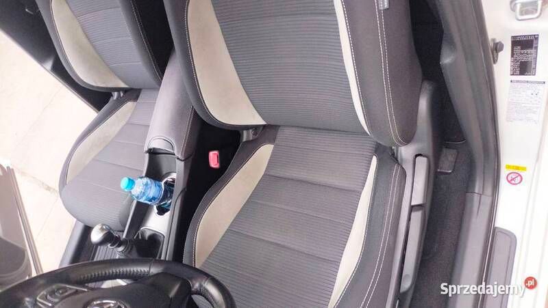 Używany Toyota Avensis Premium 143 KM (105 kW) 2016 Biały Sedan/Limuzyna