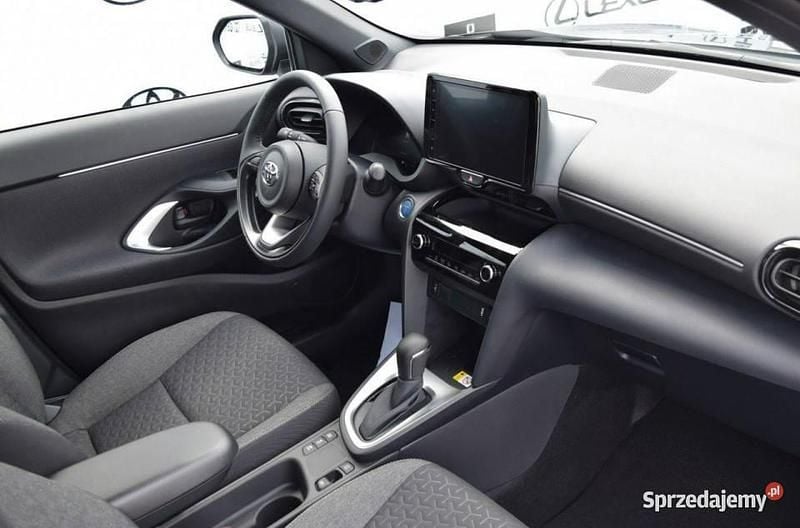 Zielony Nowe 2025 Toyota Yaris Cross Style SUV | 110 950 zł - Obraz 1/4