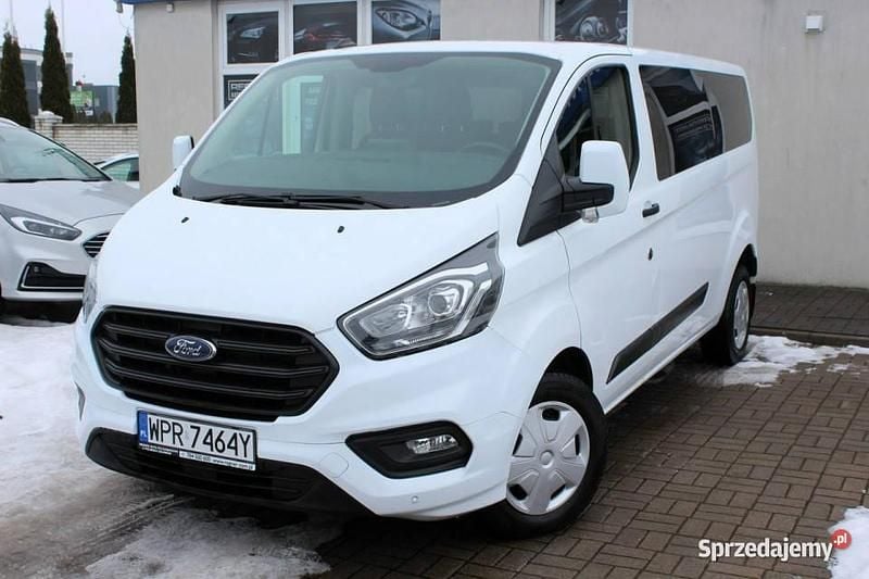 Używany Ford Transit Custom 131 KM (96 kW) 2022 Biały Sedan/Limuzyna