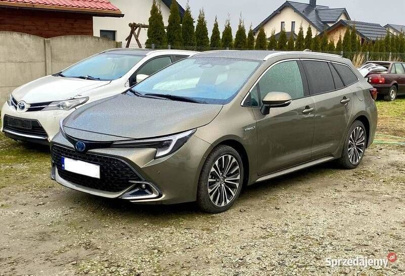 Zielony Używany 2023 Toyota Corolla Kombi | 111 000 zł (Drogi) - Obraz 1/4