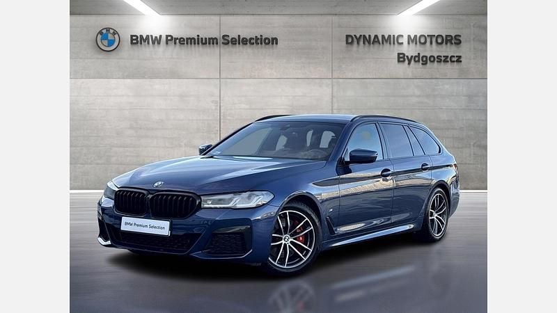Używany BMW 530 Shadowline 252 KM (185 kW) 2021 Niebieski phytonic metalizowany Kombi