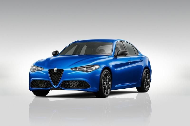 Nowe Alfa Romeo Giulia Veloce 280 KM (205 kW) 2025 Lakier metalizowany czarny  volcano black Sedan/Limuzyna