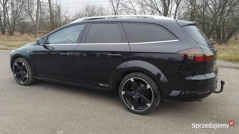 Czarny Używany 2010 Ford Mondeo Kombi | 15 900 zł (Uczciwa cena) - Obraz 1/4