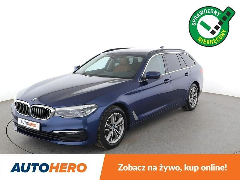 Niebieski Używany 2019 BMW 520 SUV | 83 500 zł (Super Cena) - Obraz 1/4