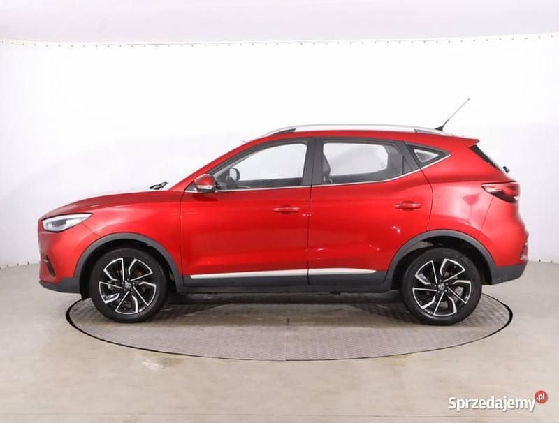 Używany MG ZS 106 KM (77 kW) 2023 Czerwony SUV
