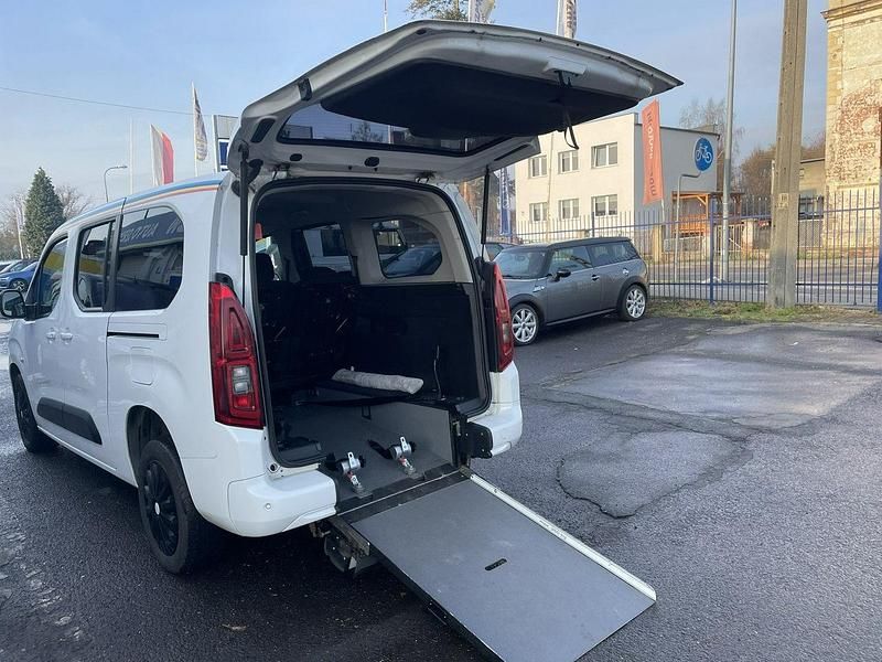 Biały Używany 2020 Opel Combo Life Kombi | 110 000 zł - Obraz 1/4