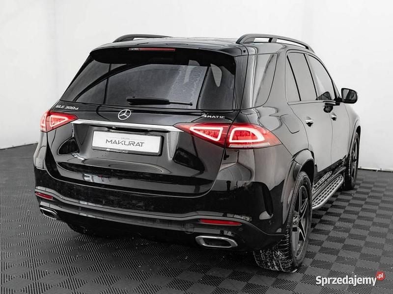 Używany Mercedes GLE300 245 KM (180 kW) 2021 Czarny SUV