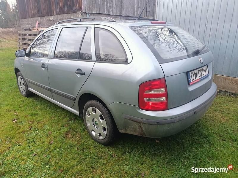 Używany Skoda Fabia 2002 Niebieski Hatchback