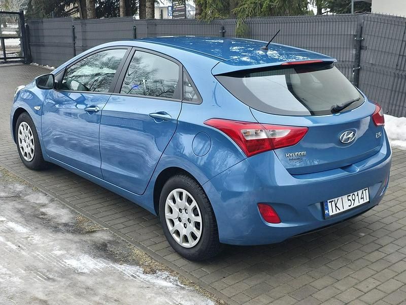 Używany Hyundai i30 99 KM (72 kW) 2012 Niebieski Hatchback