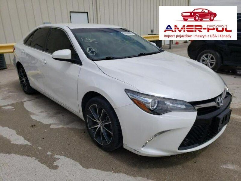 Biały Używany 2017 Toyota Camry Sedan/Limuzyna | 69 000 zł - Obraz 1/4