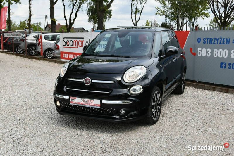 Czarny Używany 2017 Fiat 500L Minivan | 39 800 zł (Uczciwa cena) - Obraz 1/4