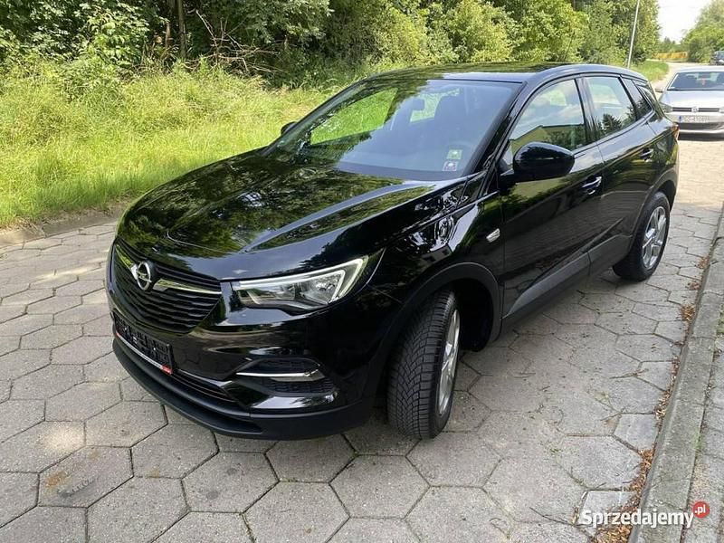 Używany Opel Grandland X 120 KM (88 kW) 2018 Czarny (metalik) SUV