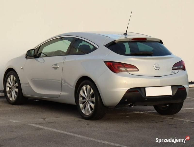 Używany Opel Astra 2012 Biały Hatchback