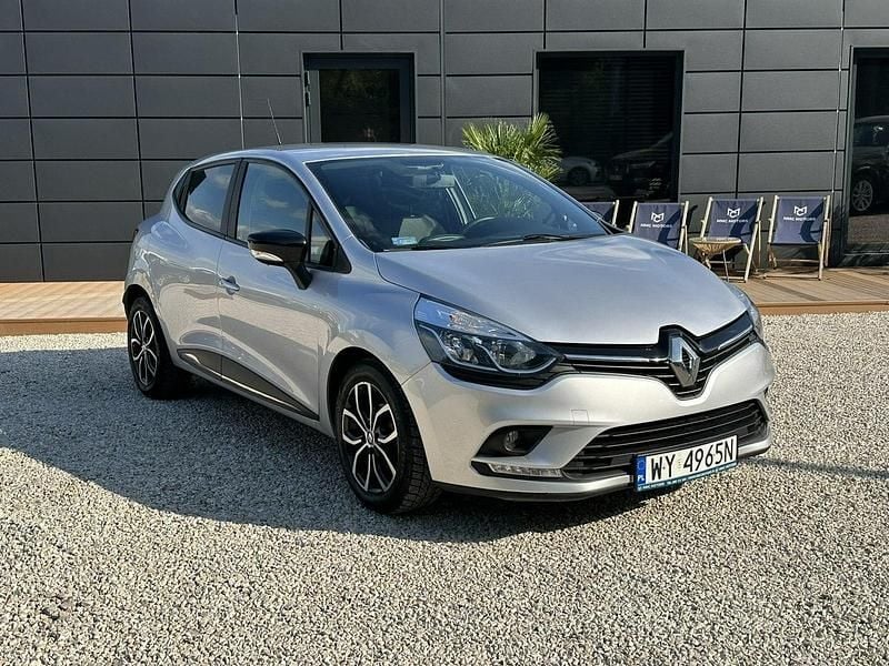 Srebrny (metalik) Używany 2020 Renault Clio V Hatchback | 39 900 zł (Drogi) - Obraz 1/3