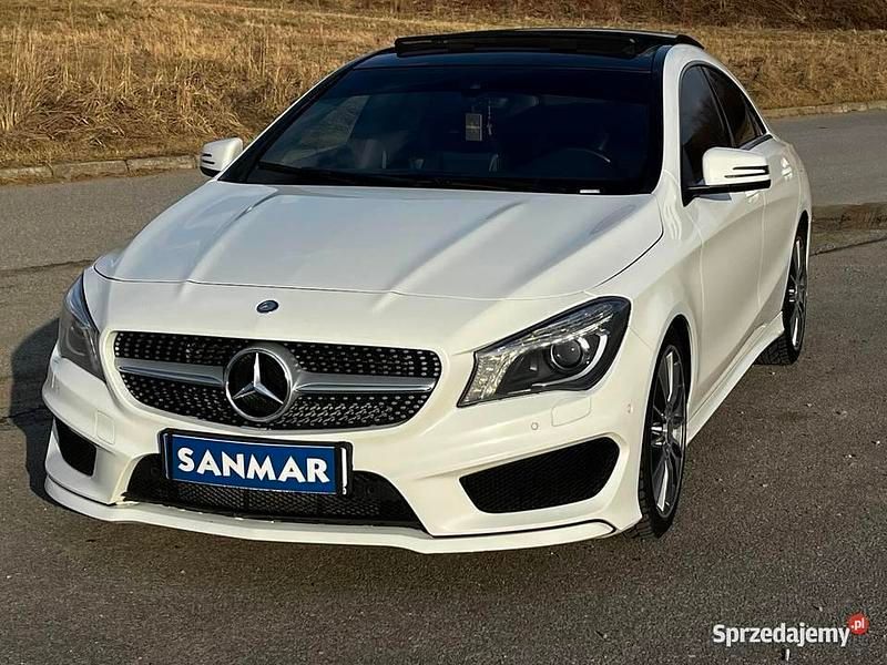 Biały Używany 2015 Mercedes 250 Sedan/Limuzyna | 74 990 zł - Obraz 1/4