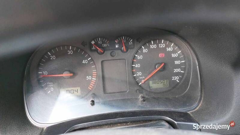 Używany VW Golf IV 90 KM (66 kW) 1998 Srebrny Sedan/Limuzyna