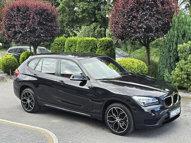 Czarny Używany 2013 BMW X1 SUV | 43 900 zł (Super Cena) - Obraz 1/4