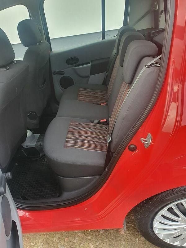 Czerwony Używany 2009 Renault Modus Minivan | 8300 zł (Uczciwa cena) - Obraz 1/4