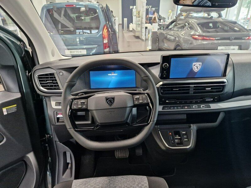 Używany Peugeot Traveller 180 KM (132 kW) 2024 Szary (metalik) Minivan