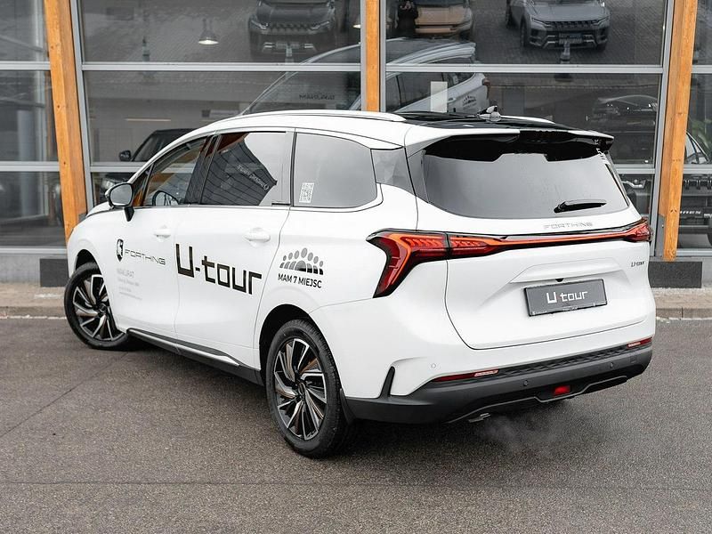 Używany Forthing Yacht/4 U-Tour 177 KM (130 kW) 2024 Biały (metalik) Minivan