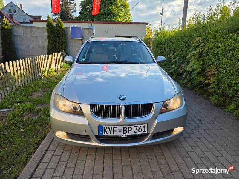 Srebrny Używany 2006 BMW 325 Kombi | 17 999 zł (Uczciwa cena) - Obraz 1/4